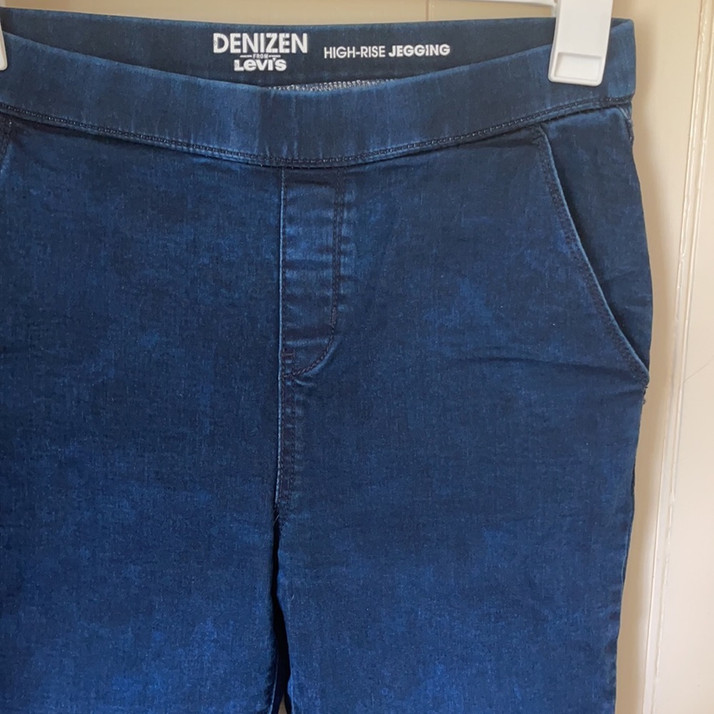 Denizen from Levi’s High-Rise Jeggings with pockets, Moto Jeggings Size 4